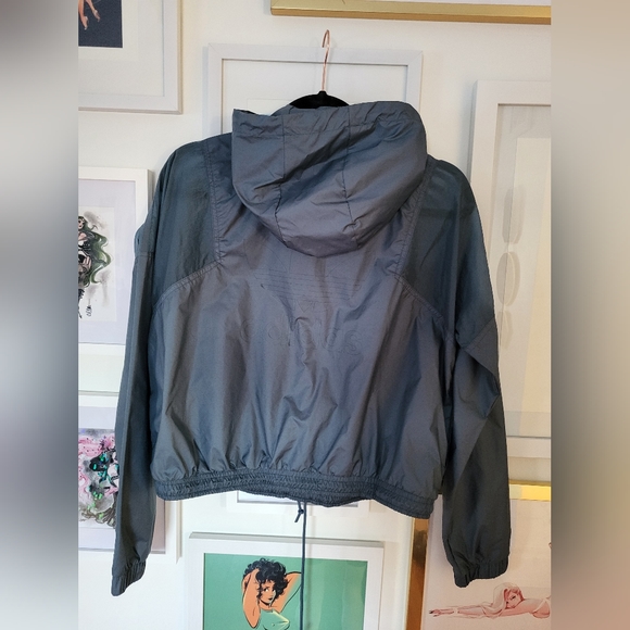 Adidas Women's Crop 3/4 Top - Picture 5 of 9